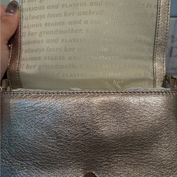 New In Box Storybook Kate Spade Carah Rose Gold - Picture 9 of 11